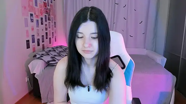 Vanessa Verona online show from March 2, 5:01 am