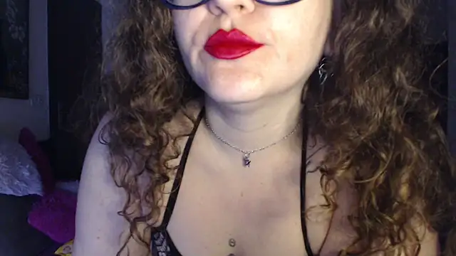 Snapshot of peachgirlmartyna chatting on March 11, 3:45 pm peachgirlmartyna online show from March 11, 3:45 pm