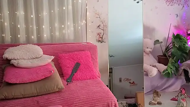 peachgirlmartyna online show from May 17, 2:02 pm