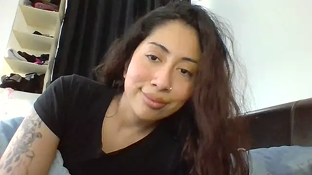 LorenaAnderson online show from February 17, 1:53 pm