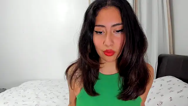 LorenaAnderson online show from September 19, 7:03 pm