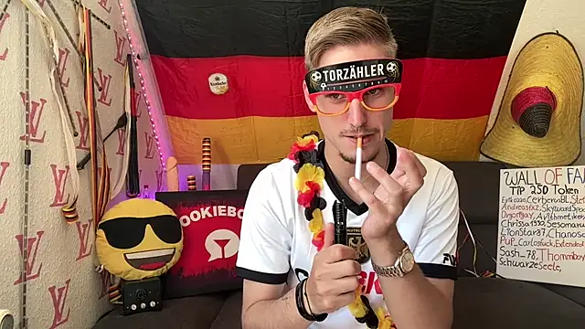 Cookieboy88 online show from June 19, 3:05 pm