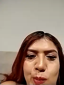Snapshot of AriaRusso chatting on December 13, 12:42 am AriaRusso online show from December 13, 12:42 am