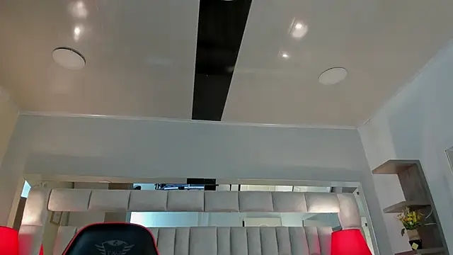 mariiahneedles online show from October 19, 2:34 am