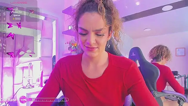 mariiahneedles online show from May 19, 10:05 pm