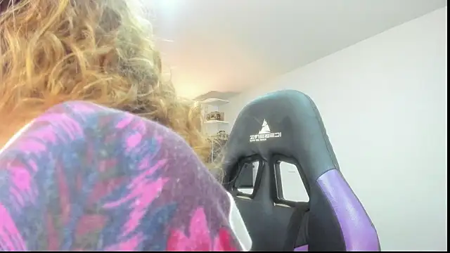 mariiahneedles online show from June 14, 12:41 am