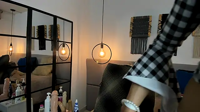 Sweet camille online show from December 20, 2:19 am