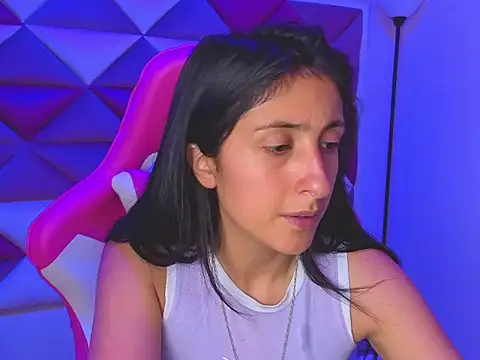 Snapshot of Cameron_cutte chatting on November 5, 8:09 pm Cameron cutte online show from November 5, 8:09 pm