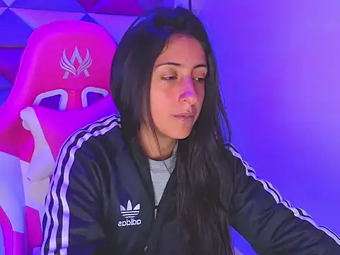 Snapshot of Cameron_cutte chatting on December 2, 3:12 am Cameron cutte online show from December 2, 3:12 am