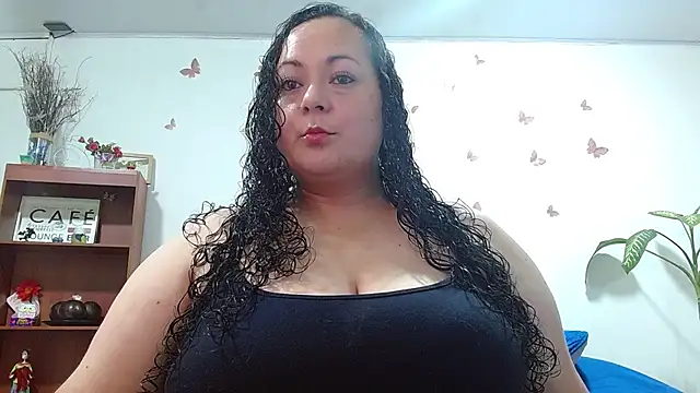 Snapshot of Aleia_Taylor chatting on August 1, 8:19 pm Aleia Taylor online show from August 1, 8:19 pm
