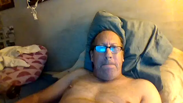 hornyrich69 online show from December 11, 2:52 am