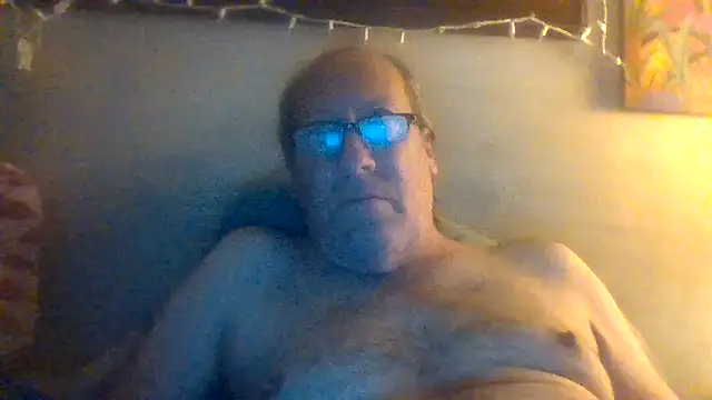 hornyrich69 online show from January 11, 5:52 am