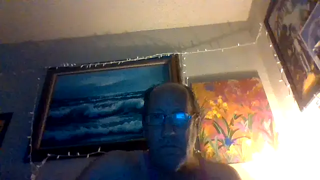 Snapshot of hornyrich69 chatting on February 18, 5:36 am hornyrich69 online show from February 18, 5:36 am