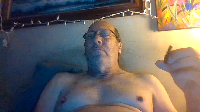 Snapshot of hornyrich69 chatting on February 21, 7:20 am hornyrich69 online show from February 21, 7:20 am