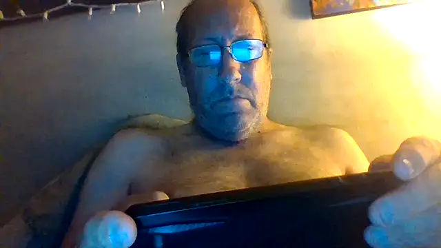 Snapshot of hornyrich69 chatting on April 1, 2:01 am hornyrich69 online show from April 1, 2:01 am