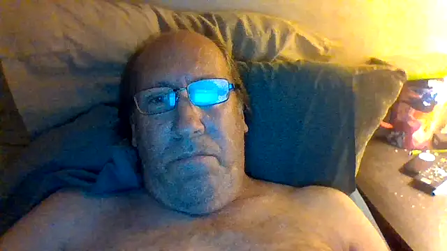 hornyrich69 online show from June 12, 5:17 am