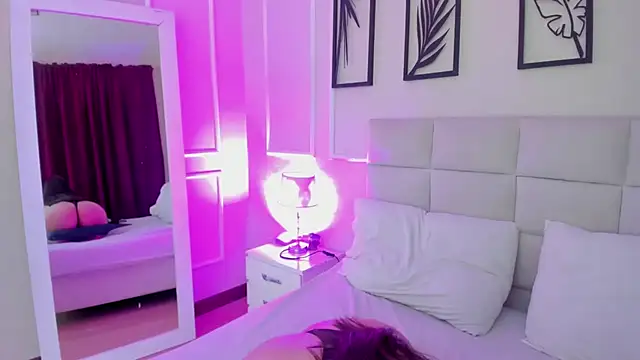 Alisa  walker online show from February 1, 2:16 am