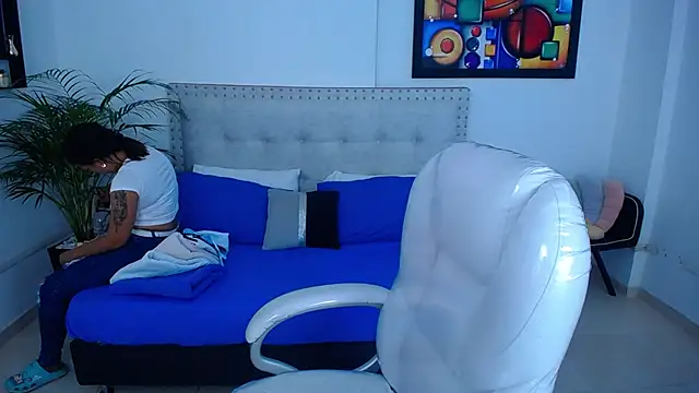 Snapshot of Chiqui_milk_ chatting on February 3, 7:10 pm Chiqui milk online show from February 3, 7:10 pm