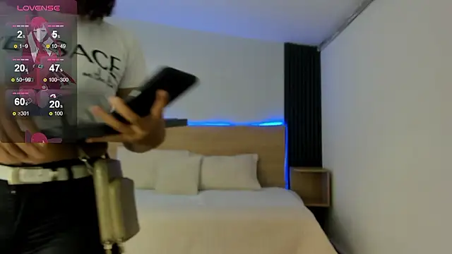 Snapshot of Chiqui_milk_ chatting on January 11, 1:16 pm Chiqui milk online show from January 11, 1:16 pm