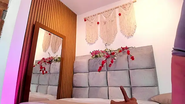 Snapshot of Natasha__Sccott chatting on September 29, 7:51 pm Natasha Sccott online show from September 29, 7:51 pm