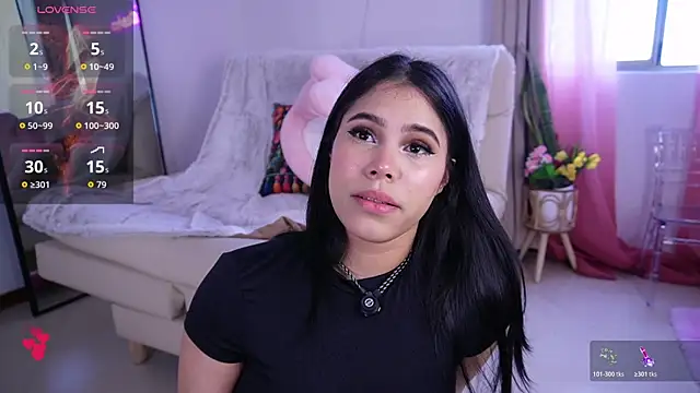 Snapshot of Natasha__Sccott chatting on November 6, 6:20 pm Natasha Sccott online show from November 6, 6:20 pm