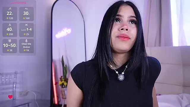 Snapshot of Natasha__Sccott chatting on November 10, 7:13 pm Natasha Sccott online show from November 10, 7:13 pm