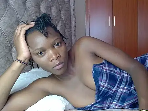 Snapshot of Naughty_Girl17 chatting on March 1, 9:07 am Naughty Girl17 online show from March 1, 9:07 am