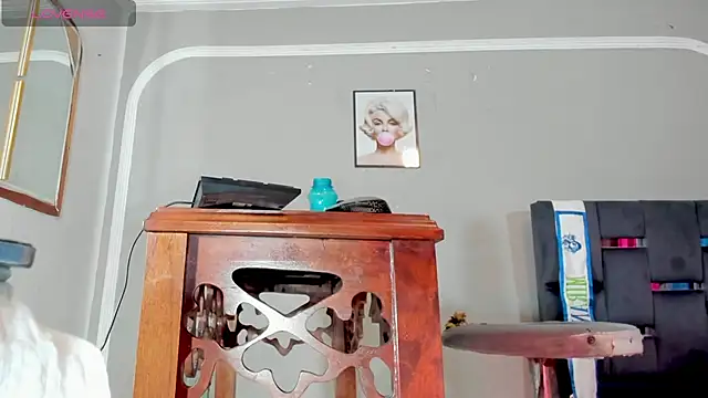 Jimena Grey online show from May 30, 8:17 pm