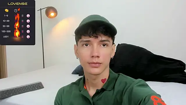 Snapshot of badboy_one_ chatting on January 29, 1:07 pm badboy one  online show from January 29, 1:07 pm