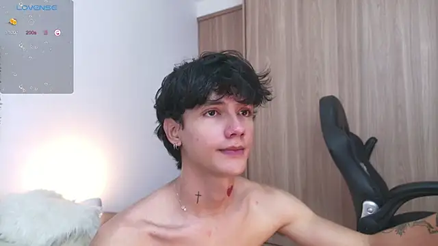 Snapshot of badboy_one_ chatting on September 27, 7:19 pm badboy one  online show from September 27, 7:19 pm