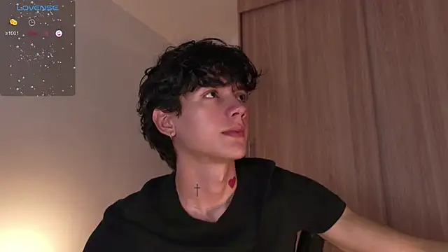 Snapshot of badboy_one_ chatting on October 1, 8:48 pm badboy one  online show from October 1, 8:48 pm