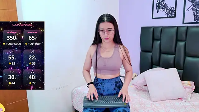im-eliza online show from December 17, 2:55 pm