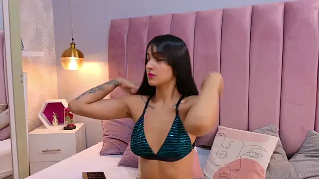 Snapshot of LeenaBrown chatting on July 31, 12:37 pm LeenaBrown online show from July 31, 12:37 pm