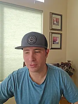 JeepinAround online show from February 6, 9:51 pm