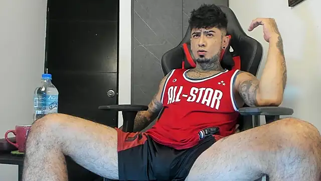 sergiio mesa27 online show from January 7, 11:45 pm