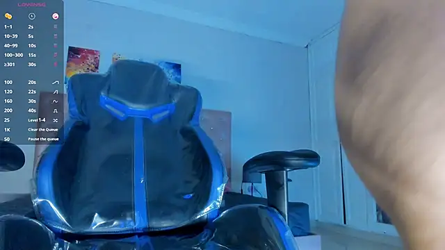 Lissalittlee online show from December 20, 8:05 pm