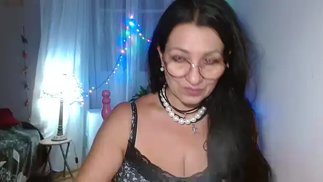 KeisyNeonX online show from September 22, 7:05 pm