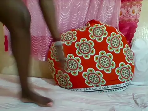 Sexy Villagegal online show from February 9, 7:16 am