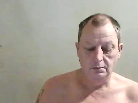 chubbybear2cum online show from January 1, 3:46 pm