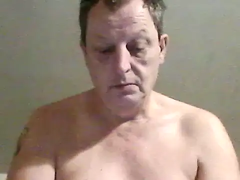 chubbybear2cum online show from February 18, 1:43 am