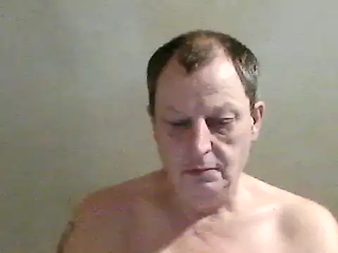chubbybear2cum online show from February 24, 8:25 pm