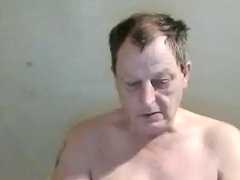 chubbybear2cum online show from February 25, 2:03 am