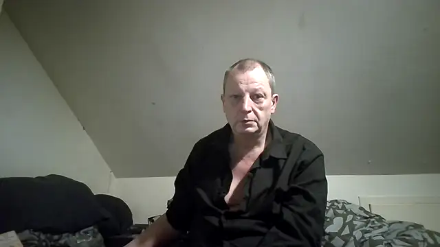 chubbybear2cum online show from March 19, 1:20 am