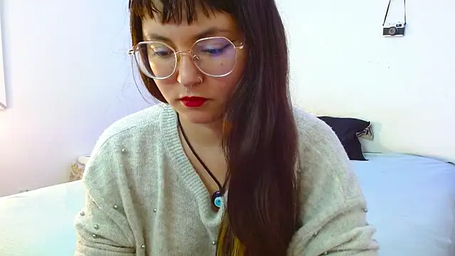 Mily baker online show from December 18, 5:42 pm