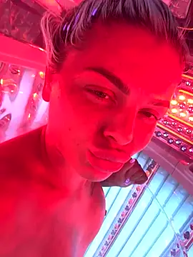 Snapshot of IrishTeenBarbie69 chatting on October 31, 6:20 pm IrishTeenBarbie69 online show from October 31, 6:20 pm