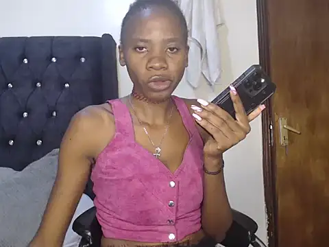 Snapshot of Sexyprecious01 chatting on September 27, 2:22 pm Sexyprecious01 online show from September 27, 2:22 pm