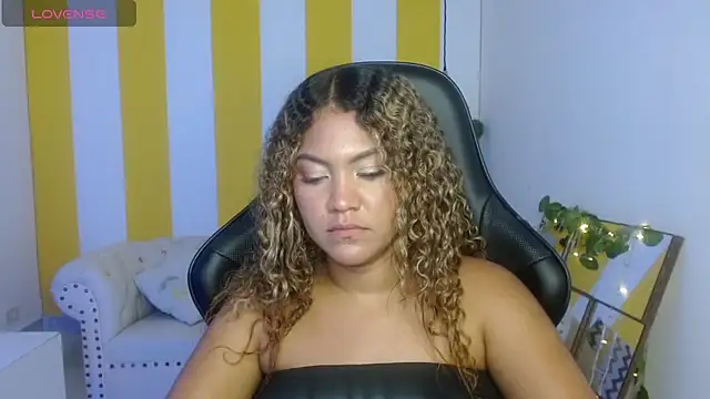 Cristal War online show from February 25, 12:14 am