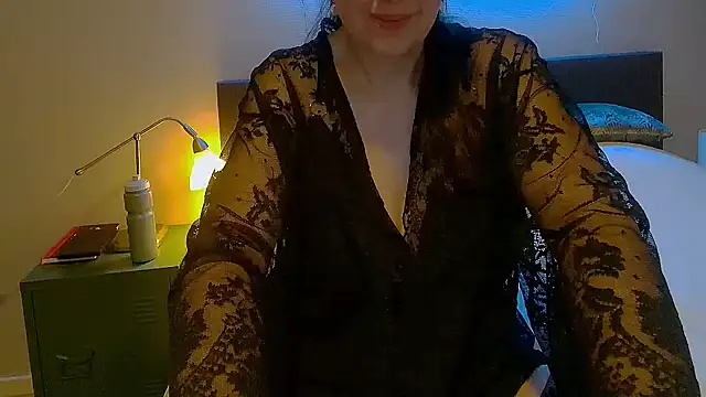 Ella Next Door online show from January 9, 10:20 pm