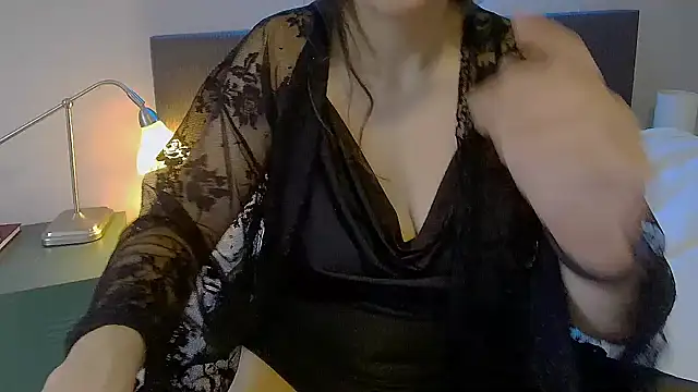 Ella Next Door online show from January 20, 2:25 pm