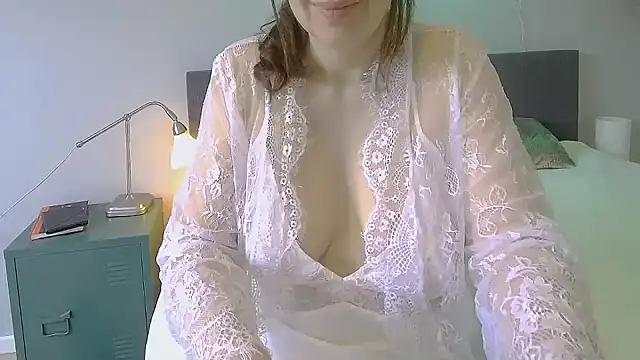 Ella Next Door online show from January 27, 9:34 am